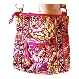 Vera Bradley Pink Purple Very Berry Paisley Crossbody Purse Retired Hipster